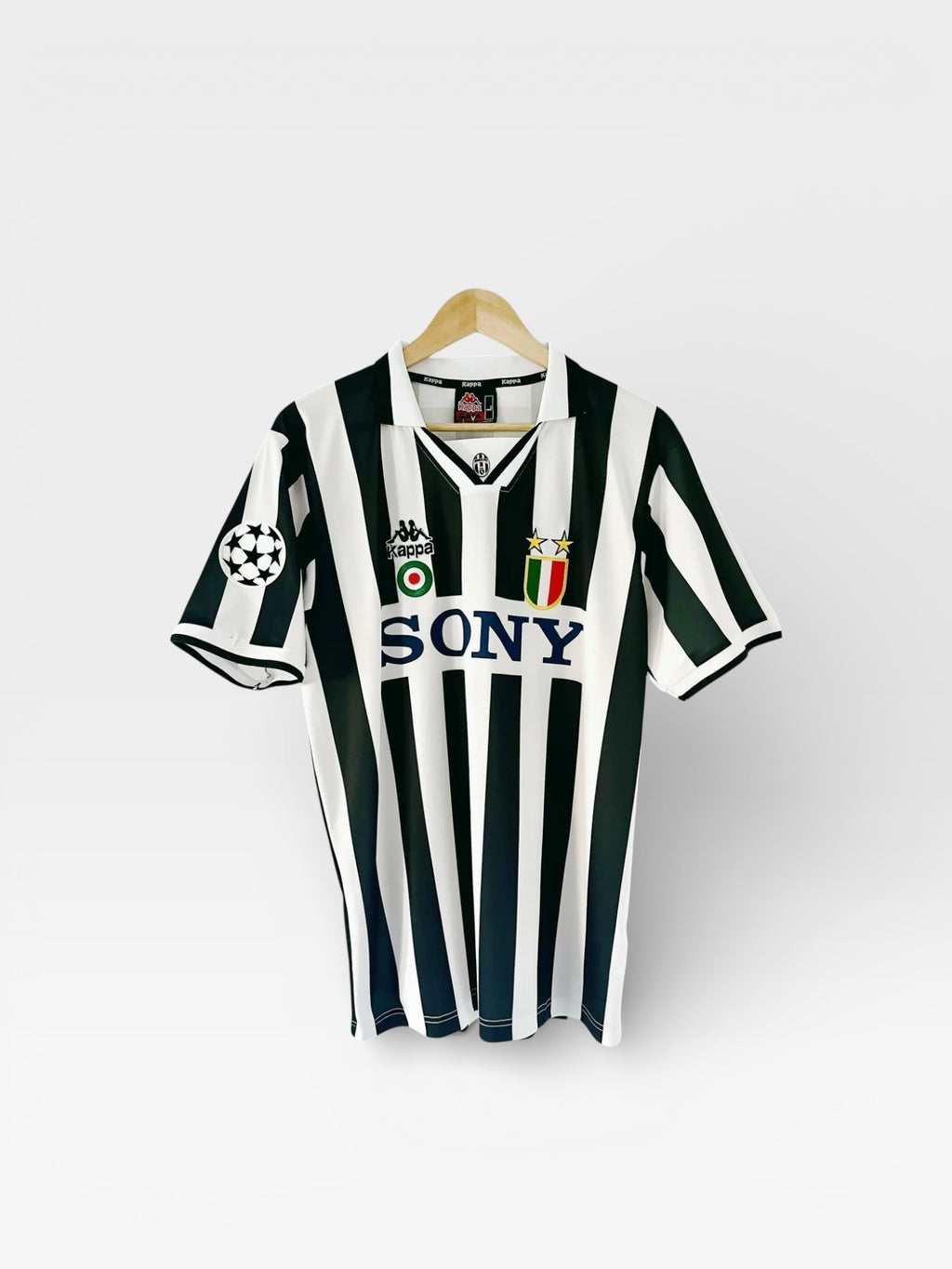 Juventus Away Shirt 95/96 Champions Leage Edition